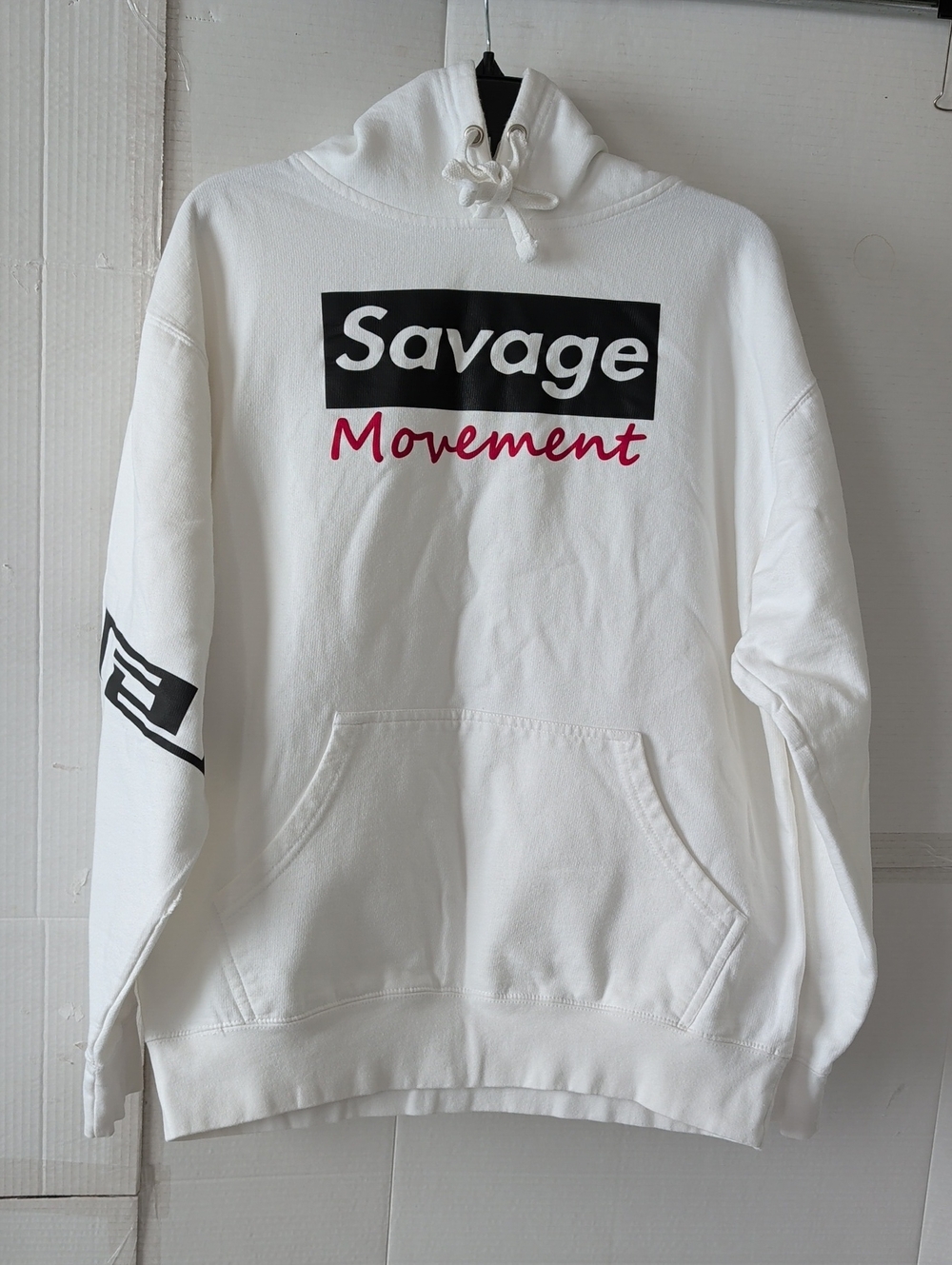 Savage Movement White Graphic Hoodie SZ Large Thick Cozy Streetwear Unisex Chic